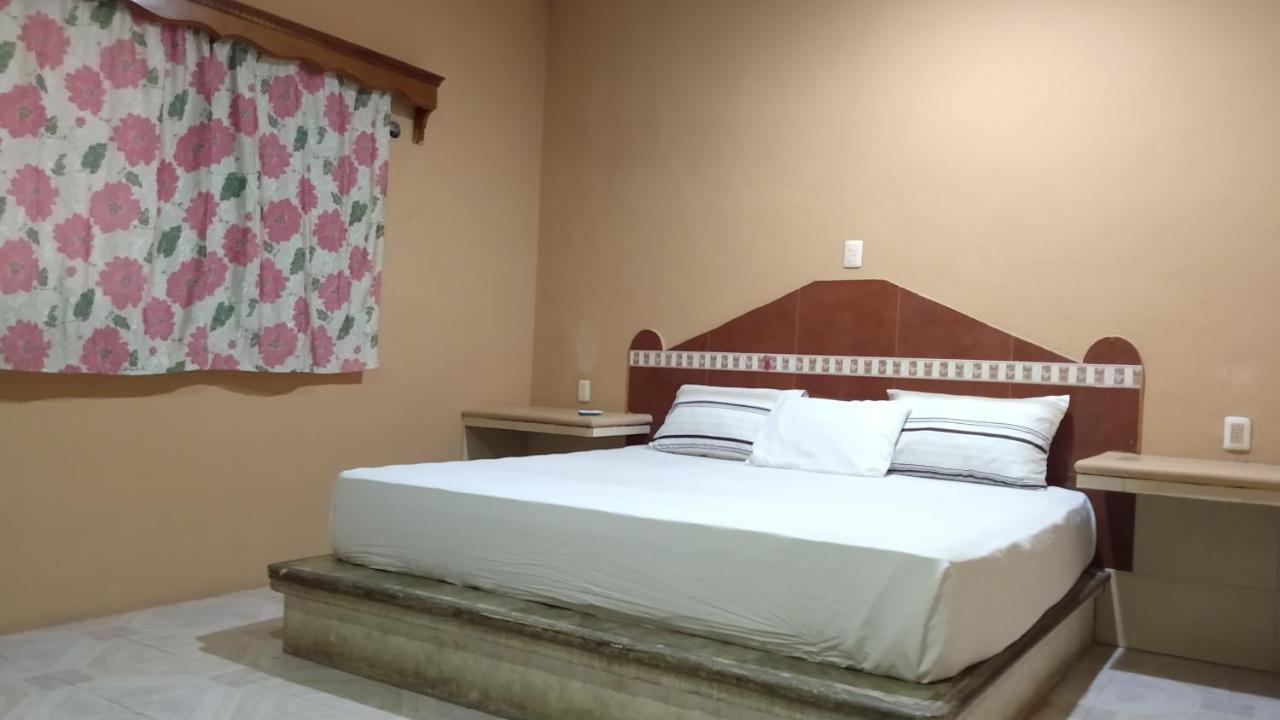 Hotel Maria Jose Felipe Carrillo Puerto Zewnętrze zdjęcie